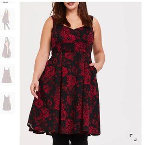 TORRID - BLACK & RED FLORAL SCUBA SKATER DRESS